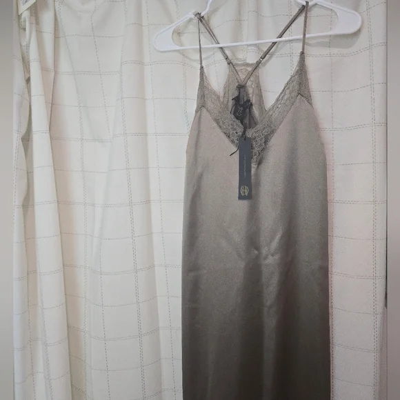 House Of Harlow Satin Effect Slip Dress - Picture 3 of 11